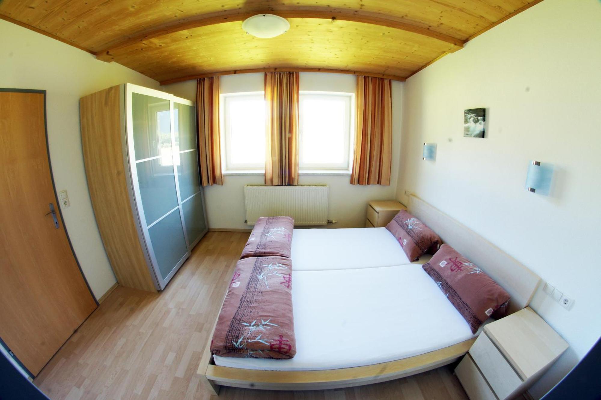 Apartments Bauernhof Dismasn Hof Langenfeld Room photo